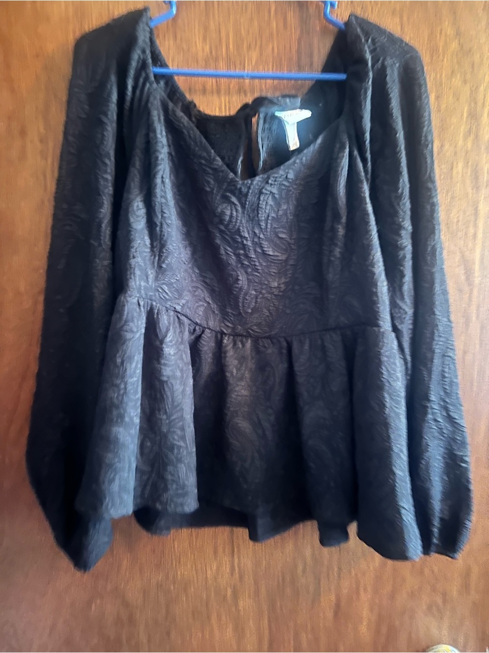 Ava & Viv Black Textured Peplum Long-Sleeve Top